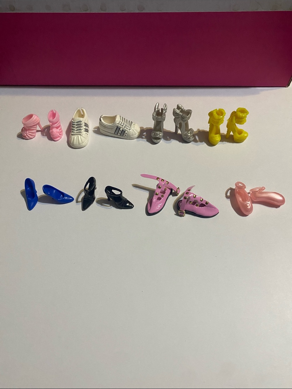 Barbie & Friends doll shoes. Pink, Yellow, Blue, Black, White, Silver